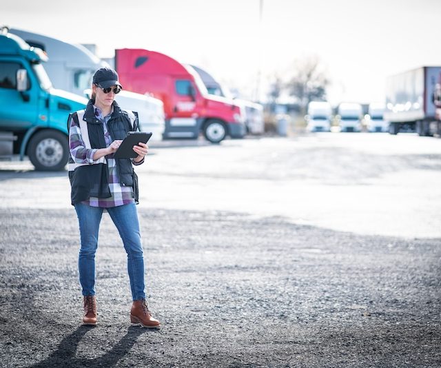 What Services Do Drayage Trucking Companies Offer?
